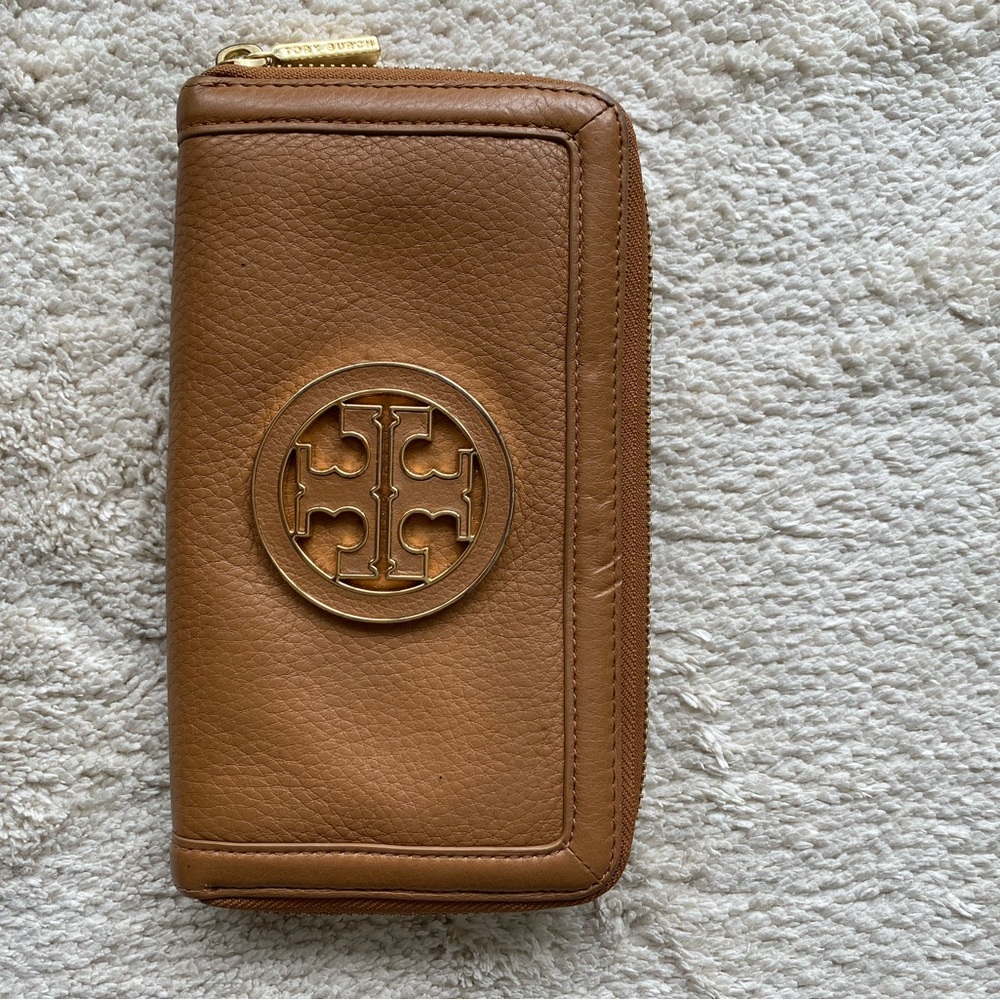 Tory Burch Cognac Brown Amanda Crossbody Bag and Matching Wallet! - Picture 3 of 12